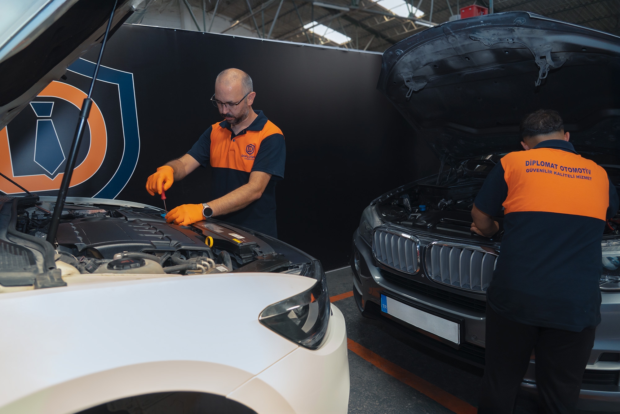 diplomat-otomotiv-izmir-oto-yedek-parca